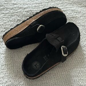 Birkenstock Buckley clogs